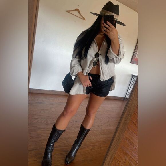 Tan button up - Picture 1 of 5